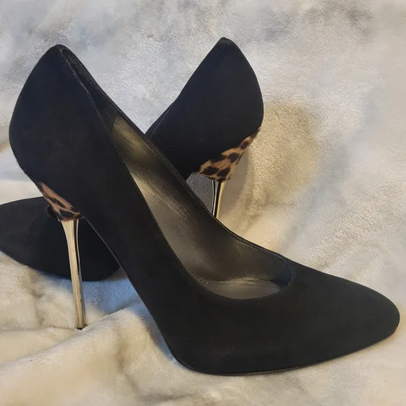 Stuart Weitzman Black Suede Heels with Calf Hair Leopard Detail - Picture 2 of 16